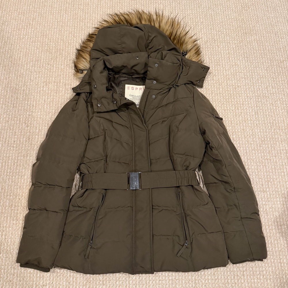 Esprit Women's Olive Puffer Jacket with Faux Fur Hood size 8